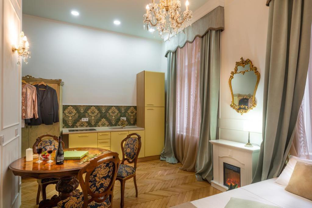Regina Apartments On Kiraly Street Budapest Exterior photo